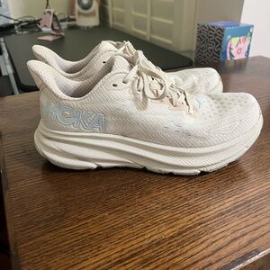 Hoka Clifton 9 Sneaker